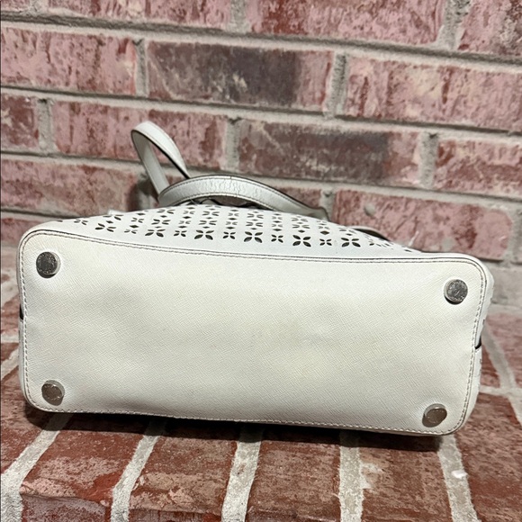 Michael Kors Hayley Perforated White Tote handbag - Picture 6 of 13